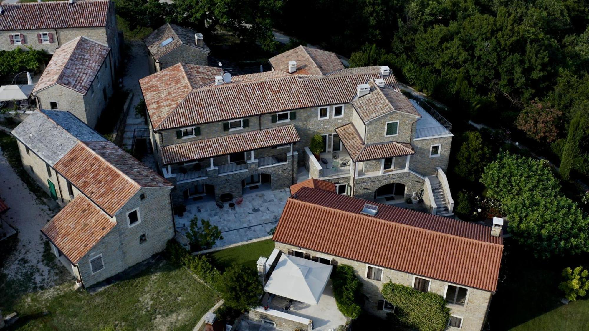 L'Abbraccio Della Quercia Lägenhet Momjan Exteriör bild